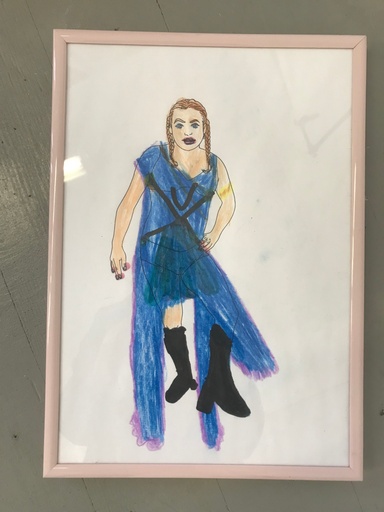 Model Nina 666
